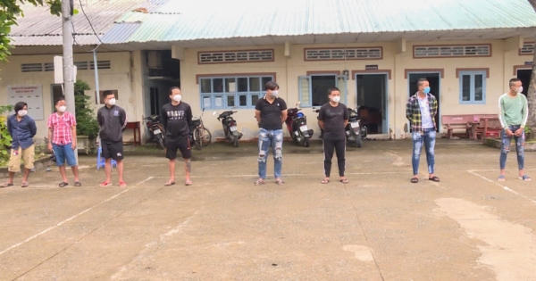 Tạm giữ 2 nhóm đối tượng nổ súng, rượt đuổi gây náo loạn đường phố ở Vĩnh Long
