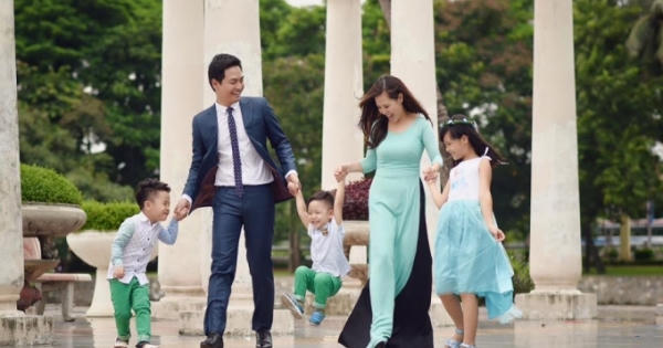 Mc Phan Anh:Cha mẹ đừng làm rào cản cho sự phát triển của con mình