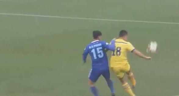 Quảng Nam lên ngôi Siêu cúp 2017 nhờ "sai lầm" của cầu thủ U23 Việt Nam