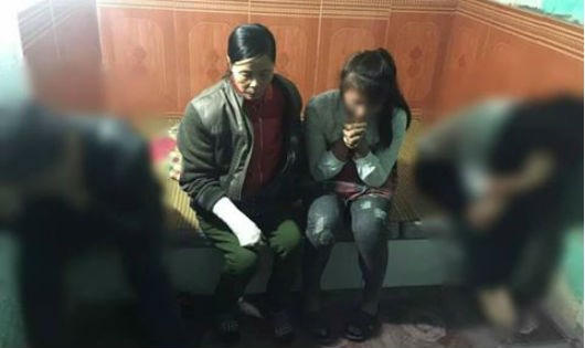 Bắt "tú bà" mở quán "cà phê mại dâm" giữa làng