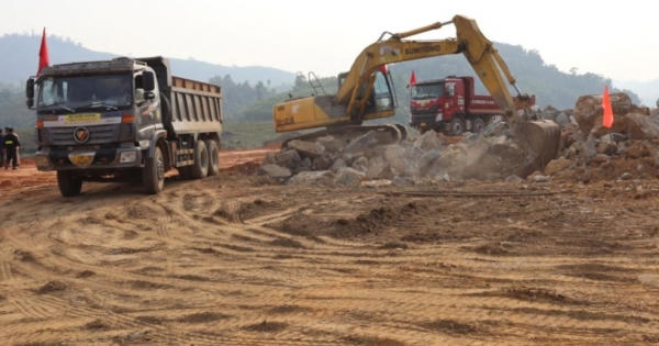 Đắk Lắk: Chặn dòng, tích nước hồ thủy lợi nghìn tỷ