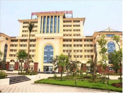 Tổ chức Hội nghị thông tin về việc chuyển đổi loại hình trường và Luật Giáo dục đại học sửa đổi năm 2018