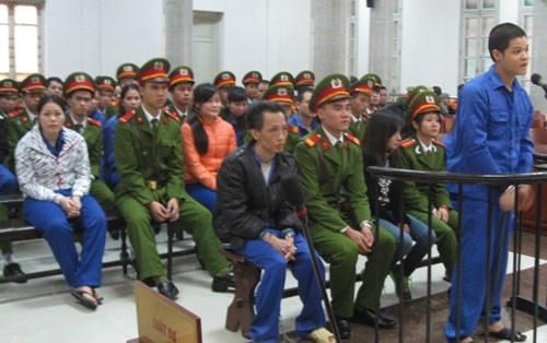 Vụ "Tập đoàn ma tuý" bãi rác Thành Công:Trả hồ sơ, điều tra bổ sung Vụ "Tập đoàn ma tuý" bãi rác Thành Công:Trả hồ sơ, điều tra bổ sung