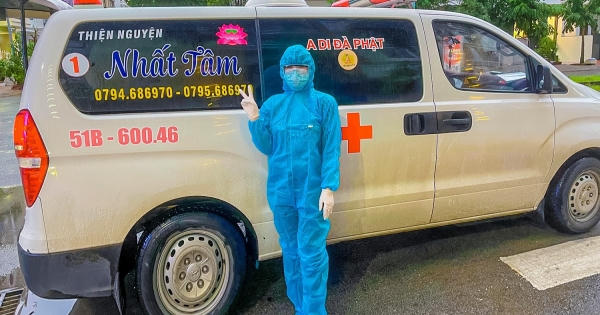 Nữ "tài xế" 9X tình nguyện lái xe cứu thương chở F0, F1 tại TPHCM