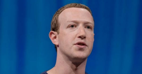 Các nhà đầu tư thổi bay 130 tỷ USD ra khỏi giá trị thị trường của Facebook sau khi dự báo doanh thu yếu