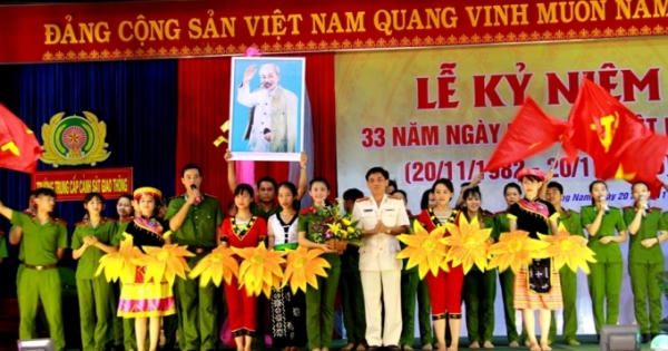 Trường trung cấp CSGT (Quảng Nam): Tôn vinh người giáo viên CAND