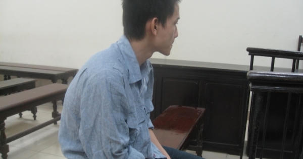 Thiếu nữ 16 tuổi khai man tuổi để được “quan hệ” với bạn trai?
