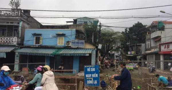 Huế: Dân khổ sở vì đường sá “bầy nhầy” trong dịp Tết