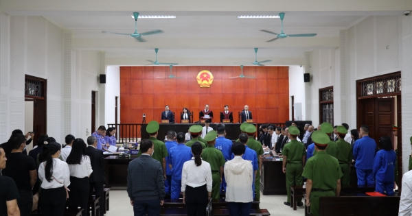 Đang xét xử vụ thông thầu tại Bệnh viện Sản - Nhi Quảng Ninh