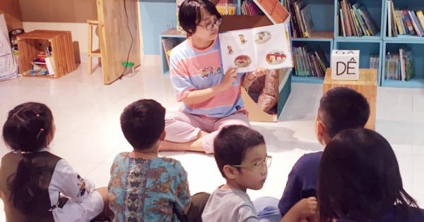 Người trẻ lặng thầm bỏ tiền túi mở thư viện phục vụ miễn phí