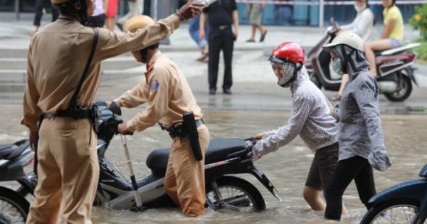 Người dân có trách nhiệm gì khi tham gia đảm bảo an toàn giao thông?