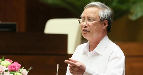 Ông Trần Quốc Vượng: Đi cơ sở mà tổ chức đoàn xe dài dằng dặc 'rất phản cảm'