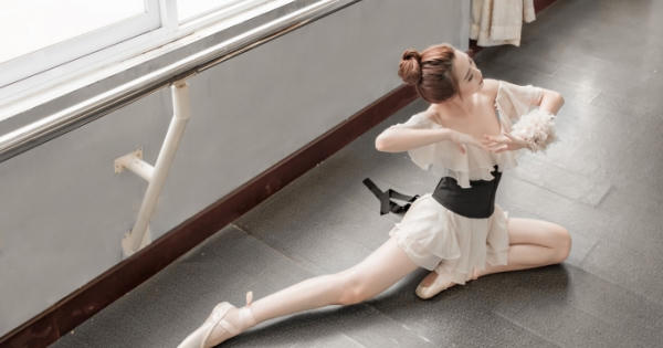 Hoa hậu Tường Linh khoe chân dài miên man trước thềm chung kết The Face