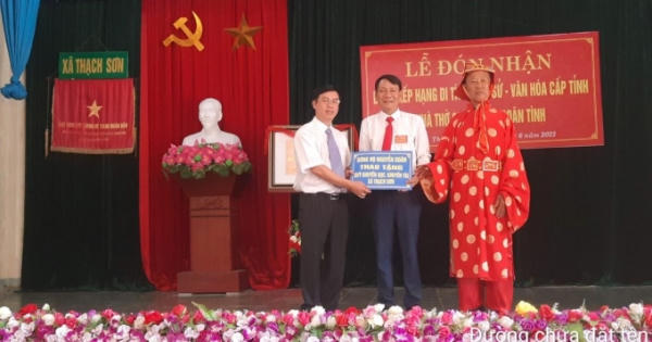 Lễ đón nhận bảng xếp hạng nhà thờ cụ Nguyễn Doãn Tình