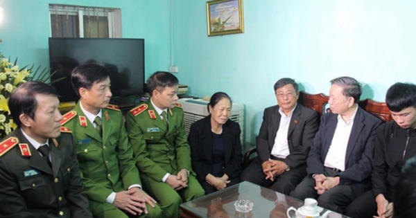 Cấp Bằng Tổ quốc ghi công, thăng cấp bậc hàm cho 3 liệt sỹ Bộ Công an