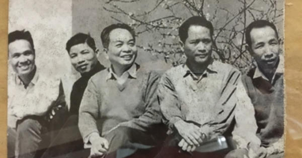Nhắc lại ký ức về ngày thống nhất đất nước 30/4/1975 qua lời kể của một vị tướng