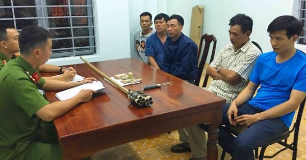 Một nhóm đối tượng bị xử lý trong vụ pháo hoa nổ cạnh trụ sở Công an