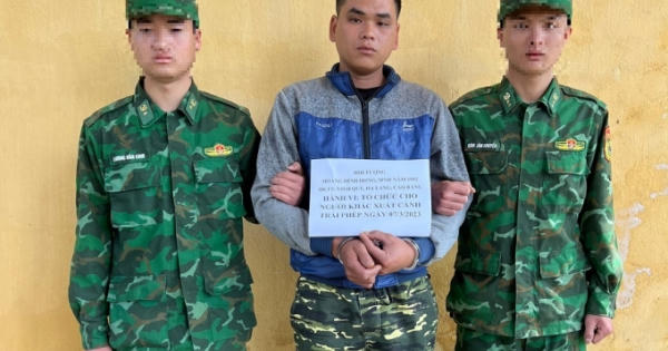 Khởi tố kẻ tổ chức đưa 2 người sang bên kia biên giới trái phép