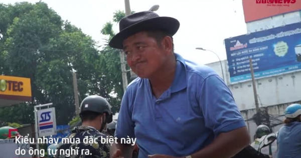 Video: Điệu nhảy "quái dị" của người đàn ông bán bánh mưu sinh trên vỉa hè