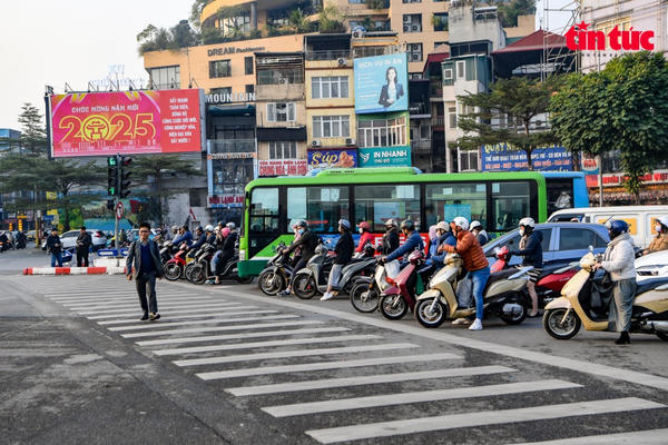 Giao thông đi vào nền nếp sau 15 ngày áp dụng Nghị định 168 của Chính phủ