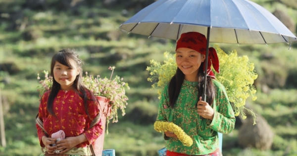 Những nụ cười hồn nhiên của trẻ em vùng cao ngày giáp Tết