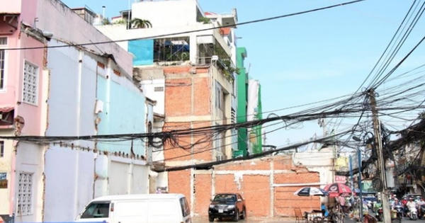 Ban Quản lý đường sắt đô thị TP.HCM bị phê bình do chậm ký hợp đồng Ban Quản lý đường sắt đô thị TP.HCM bị phê bình do chậm ký hợp đồng