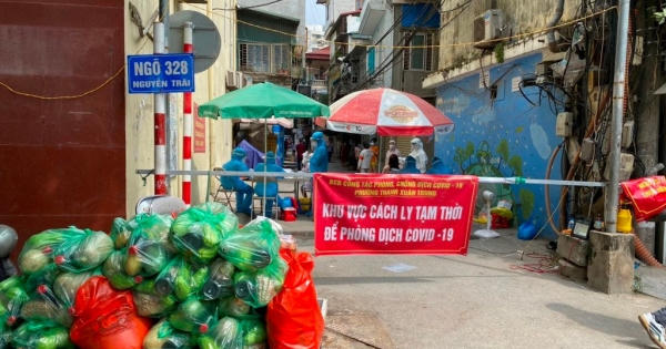 Hà Nội siết chặt các biện pháp cao hơn với khu vực “vùng đỏ”