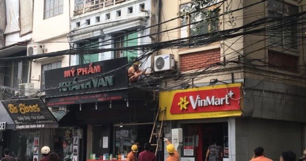 Hà Nội: Công an phường Kim Mã ra quân xử lý vi phạm trật tự đô thị