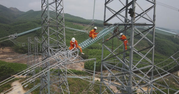 EVN đang làm gì để ứng phó với nguy cơ thiếu điện vào mùa khô 2023?