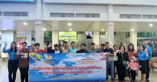 “Tấm vé nghĩa tình” đưa người lao động về quê đón Tết