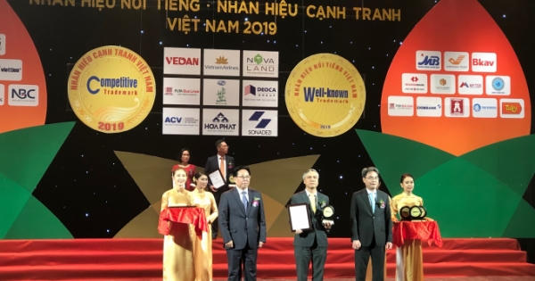 Bưu điện Việt Nam liên tiếp nhiều năm lọt 'Top 10 nhãn hiệu Nổi tiếng Việt Nam' Bưu điện Việt Nam liên tiếp nhiều năm lọt 'Top 10 nhãn hiệu Nổi tiếng Việt Nam'