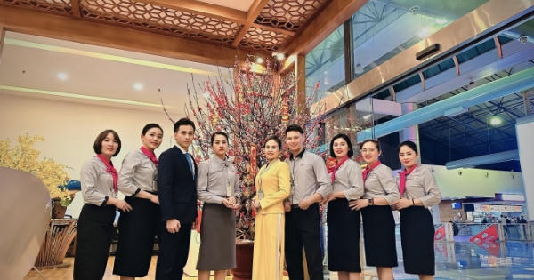 Rộn ràng sắc xuân Giáp Thìn 2024 tại Sân bay Nội Bài