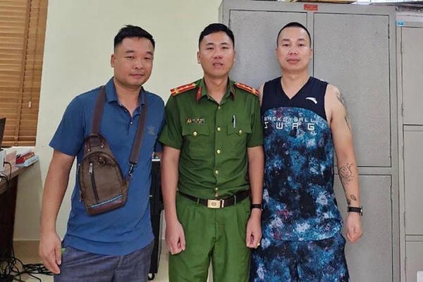 Kịp thời cứu nạn 3 du khách bị đuối nước ở Vân Đồn