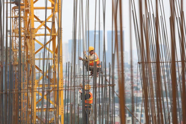 Doanh nghiệp địa ốc đau đầu vì giá thép xây dựng tăng