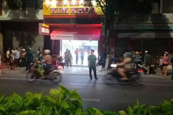 Cục Cảnh sát Hình sự, phối hợp Công an tỉnh Khánh Hòa tiếp tục điều tra, truy xét thủ phạm cướp tiệm vàng Kim Khoa