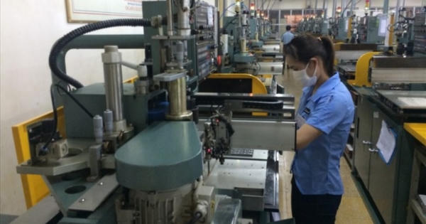 Điều chỉnh lương tối thiểu vùng là cần thiết Điều chỉnh lương tối thiểu vùng là cần thiết