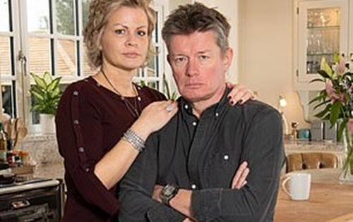 Sau 20 năm, tỷ phú đau đớn khi biết 3 đứa con trai đều không phải của mình