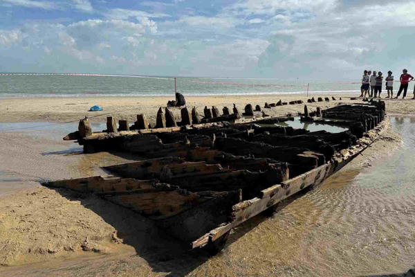 Khẩn trương lập dự án khai quật khảo cổ khu vực phát hiện tàu cổ ven biển Đà Nẵng