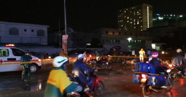 Bình Dương: Nghi bị container cán, 2 người tử vong