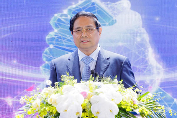 Thủ tướng Phạm Minh Chính: Doanh nghiệp tư nhân phải vươn xa ra biển lớn Thủ tướng Phạm Minh Chính: Doanh nghiệp tư nhân phải vươn xa ra biển lớn