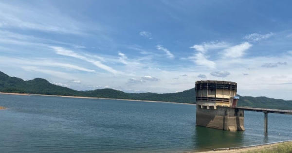 Sự trái khoáy của Sở Nội vụ Hà Tĩnh trong việc tham mưu "lấp chỗ trống" tại Công ty Thuỷ lợi Nam Hà Tĩnh Sự trái khoáy của Sở Nội vụ Hà Tĩnh trong việc tham mưu "lấp chỗ trống" tại Công ty Thuỷ lợi Nam Hà Tĩnh