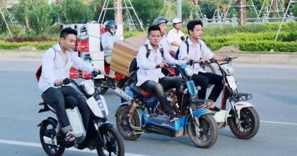 Từ 1.3.2021, xe máy điện chính thức phải mua bảo hiểm