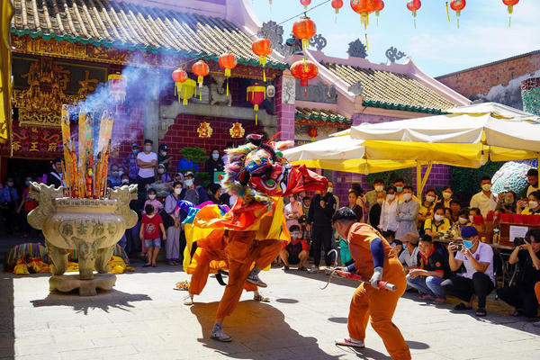Hàng ngàn người dự Lễ nghinh thần độc đáo ở Đồng Nai