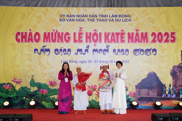 Rộn ràng đón mùa lễ hội Katê của Đồng bào Chăm ở Lâm Đồng