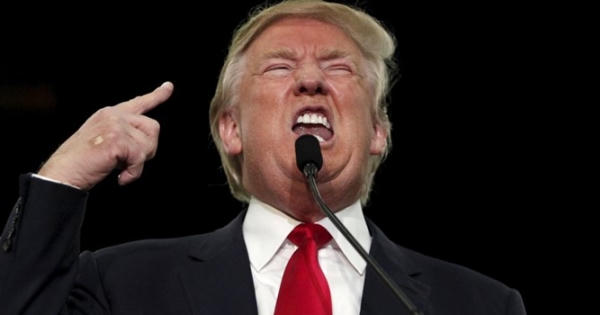 Một loạt đại tập đoàn Mỹ mất 25 tỷ USD trong vòng chỉ 20 phút vì ông Trump