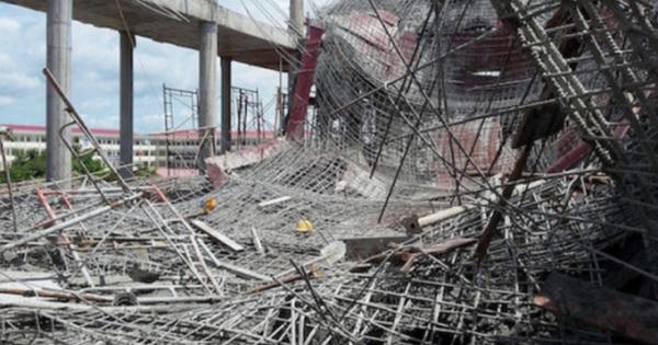 Sập giàn giáo, mái che công trình trụ sở UBND xã, một thợ xây tử vong