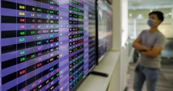 HNX duy trì diện bị cảnh báo với cổ phiếu một công ty chứng khoán