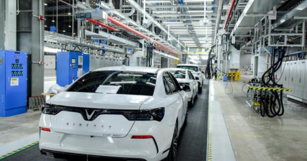 Tin kinh tế 6AM: VinFast nộp ngân sách 5.000 tỷ đồng, Honda và Toyota "giảm sâu"