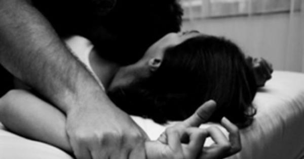Hà Nội: Khởi tố, bắt tạm giam 3 tháng kẻ giao cấu với trẻ em Hà Nội: Khởi tố, bắt tạm giam 3 tháng kẻ giao cấu với trẻ em