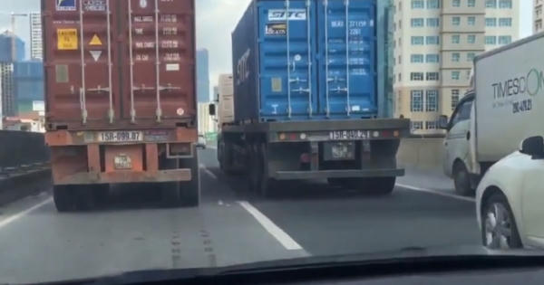 CSGT Hà Nội truy tìm 2 xe container dàn hàng ngang trên đường vành đai 3